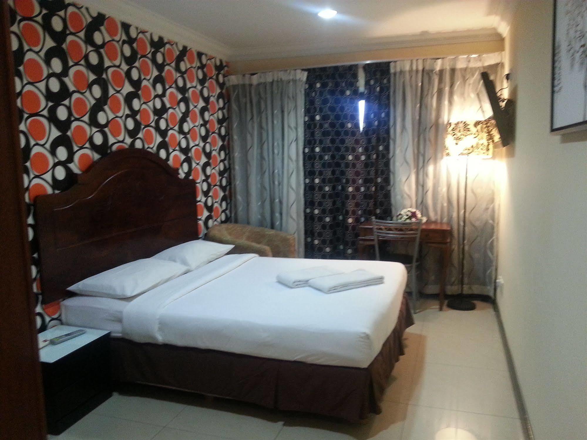 Oyo 390 Mayview Glory Hotel Kuala Lumpur Exterior photo